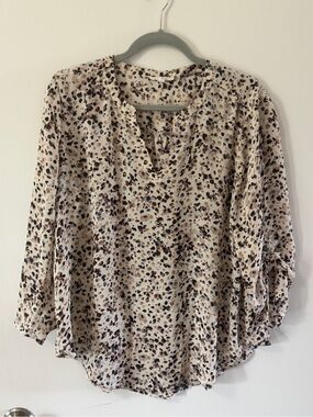 Women's Cream Animal Print V-Neck Blouse